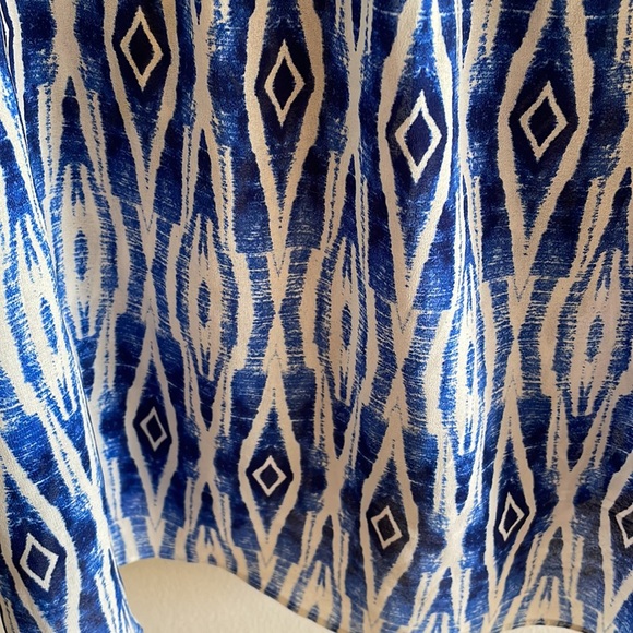 Ikat pattern top - Picture 3 of 5